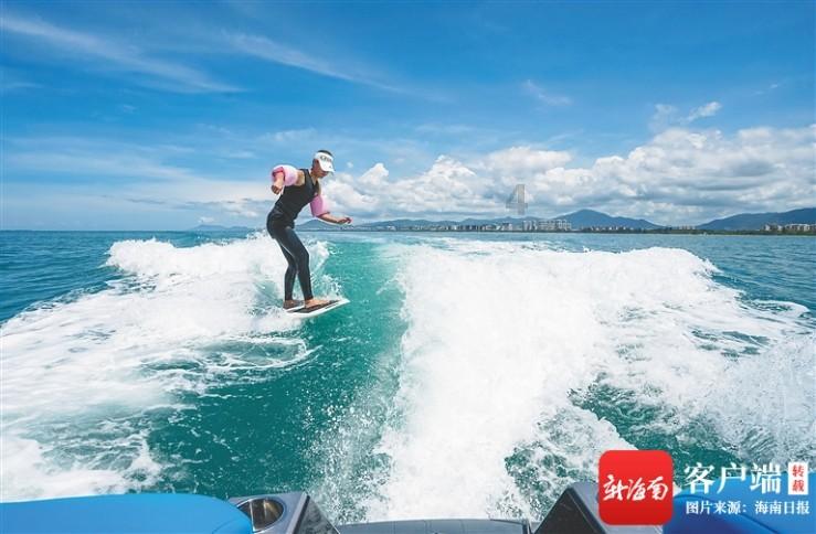 董卓篡权后，迫害无数忠良，却对此人言听计从！